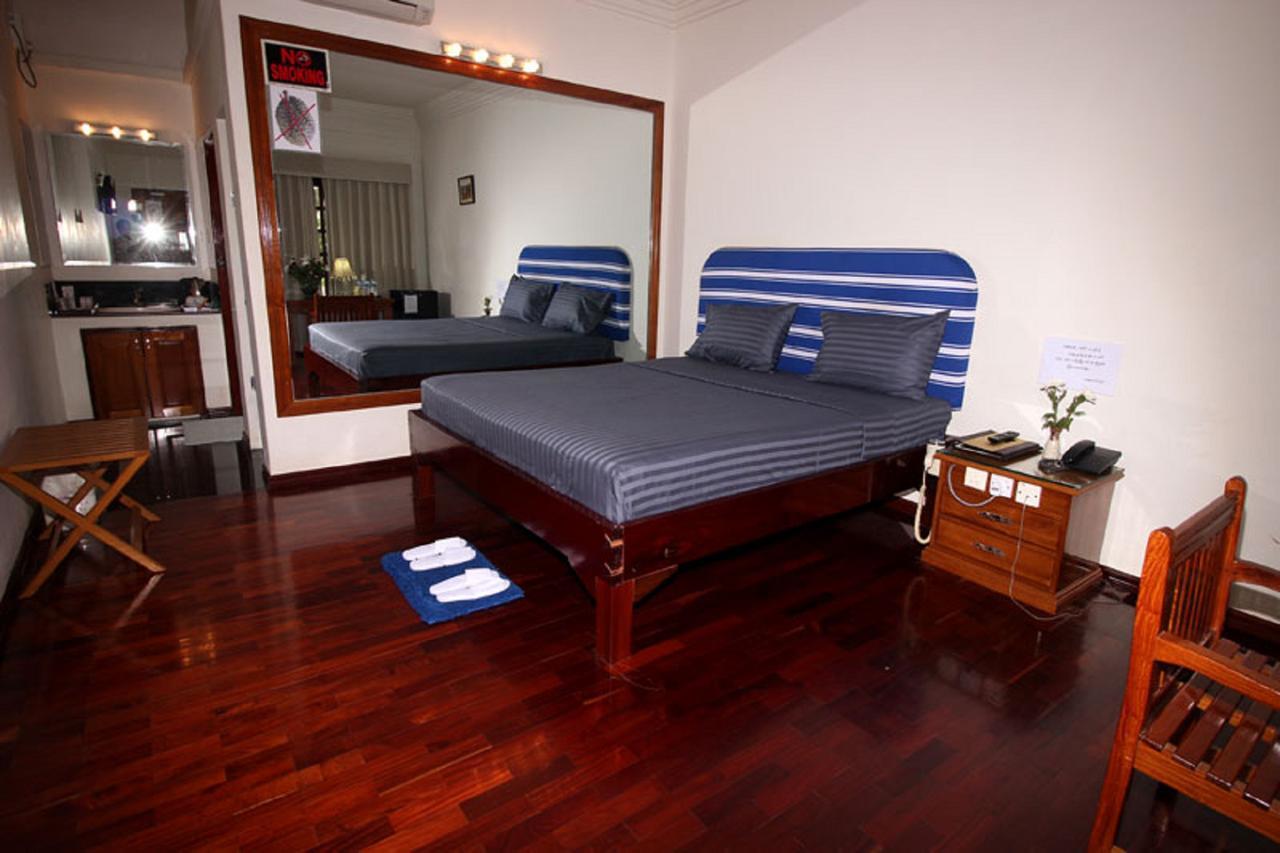 Myanmar Life Hotel Yangon
