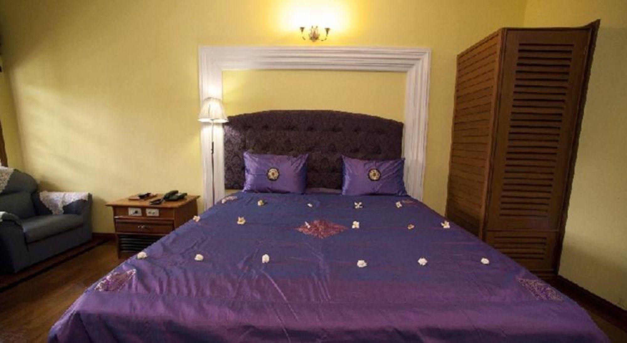 Myanmar Life 3* Yangon